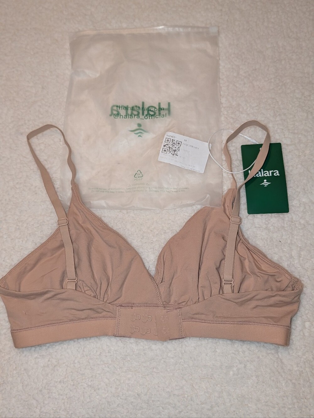 Halara Wireless Triangle Bralette Beige NIP - Picture 7 of 10